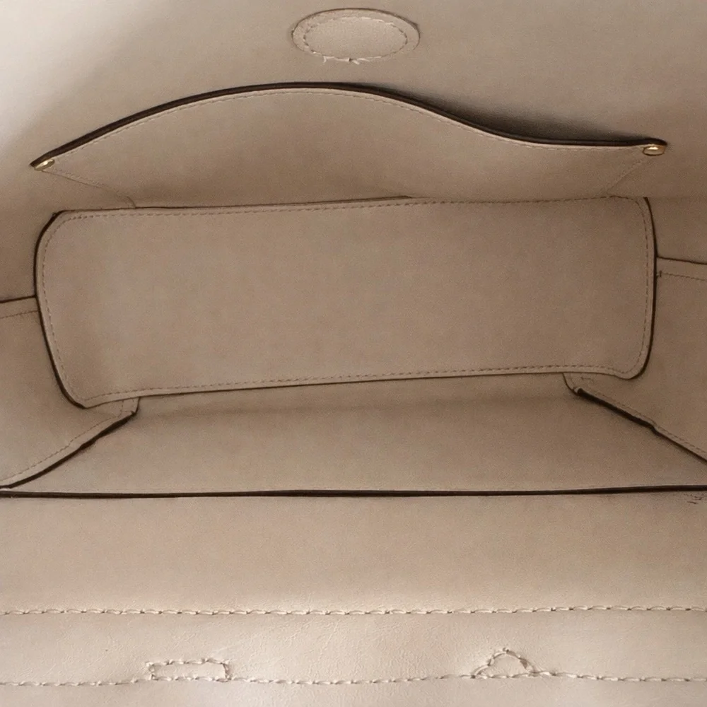 Michael Kors Hayes Medium Pebbled Leather Backpack Olive Green Gold Hardware - Picture 8 of 9